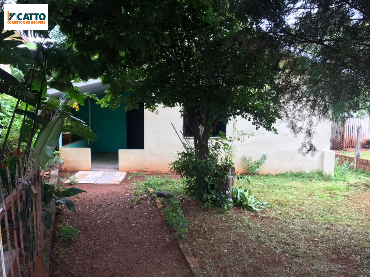 Vende-se  casa no bairro Santo Antônio em Santa Izabel do Oeste-PR